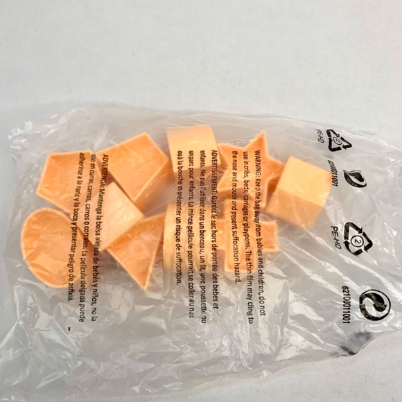 New TUPPERWARE Shape-O / 2, learning Block puzzle Sorter kids toddler preschool - Picture 4 of 12